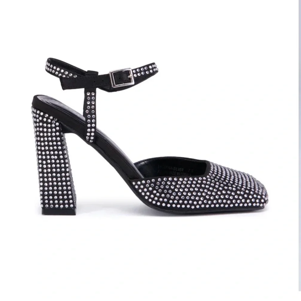 Chic Black Studded Heels